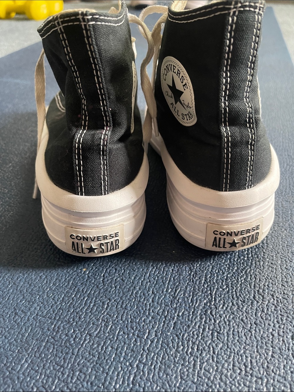 Converse Shows - Picture 4 of 9